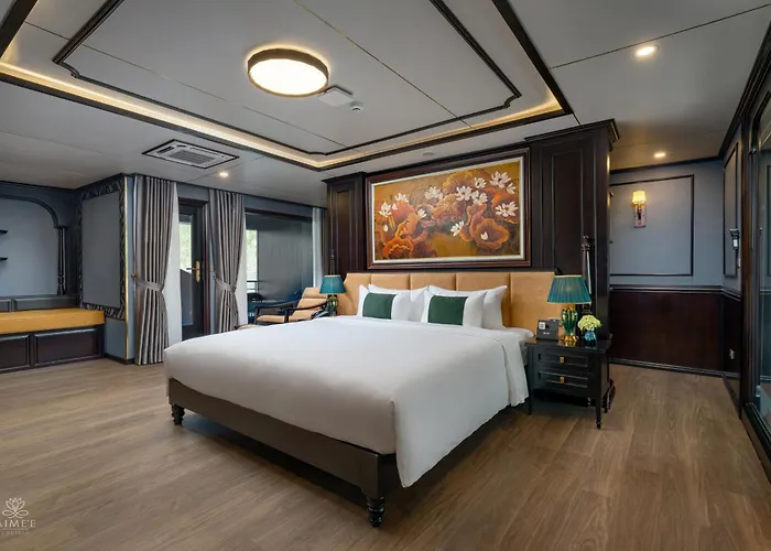 Aime'e Cruises - Luxury Bay Cruise Ha Long