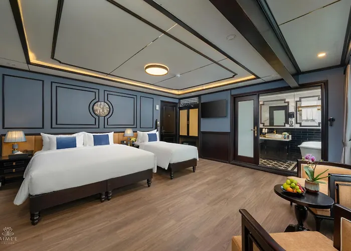 Aime'E Cruises - Luxury Halong Bay Cruise