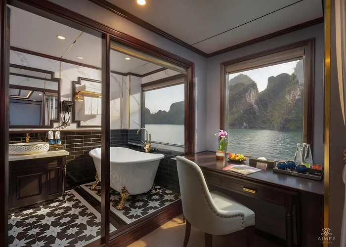Aime'e Cruises - Luxury Bay Cruise