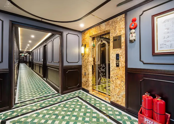  Aime'E Cruises - Luxury Halong Bay Cruise