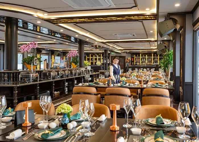 Aime'E Cruises - Luxury Halong Bay Cruise 