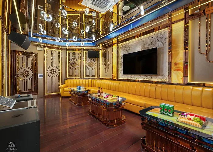  Aime'E Cruises - Luxury Halong Bay Cruise